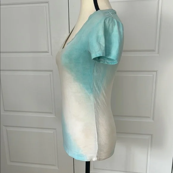 Women’s Cream and Blue Fitted Short Sleeve T-Shirt Tie Dye V-Neck Size M - Picture 3 of 7